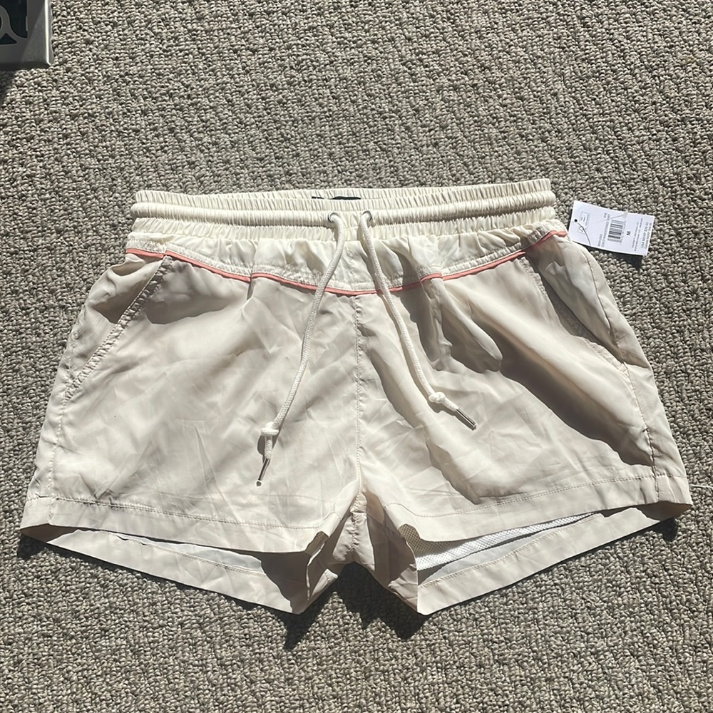 women’s volcom board short/ swim short (nwt!!)